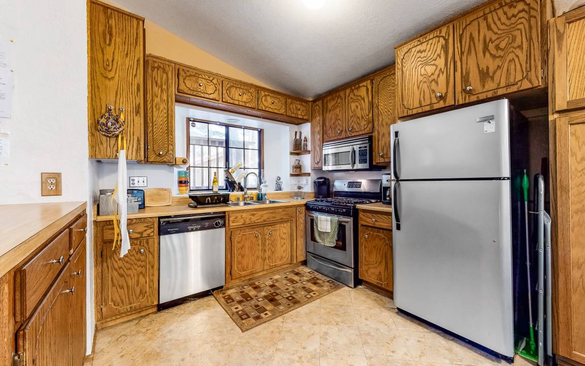 Photo of Kitchen in Arrowhead Villas