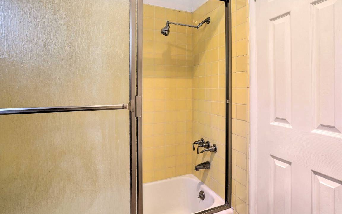 Photo of Bathroom in Laguna Beach
