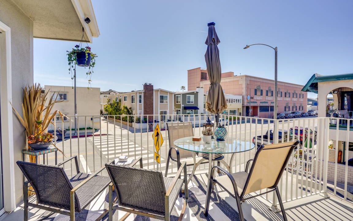 Photo of Patio Balcony in Balboa Peninsula