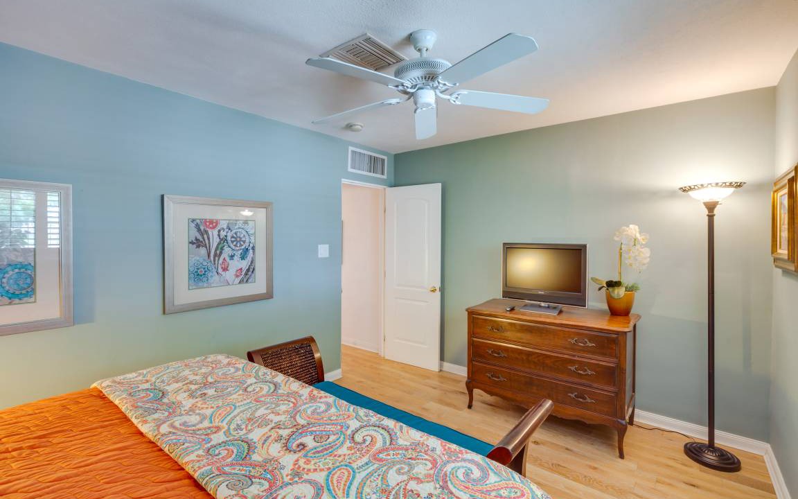 Photo of Bedroom in Deepwell Estates