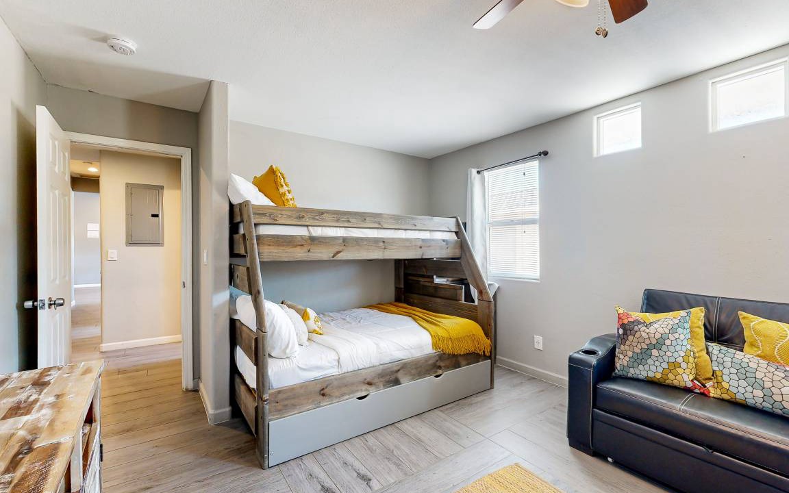 Photo of Bedroom in Indio Hills