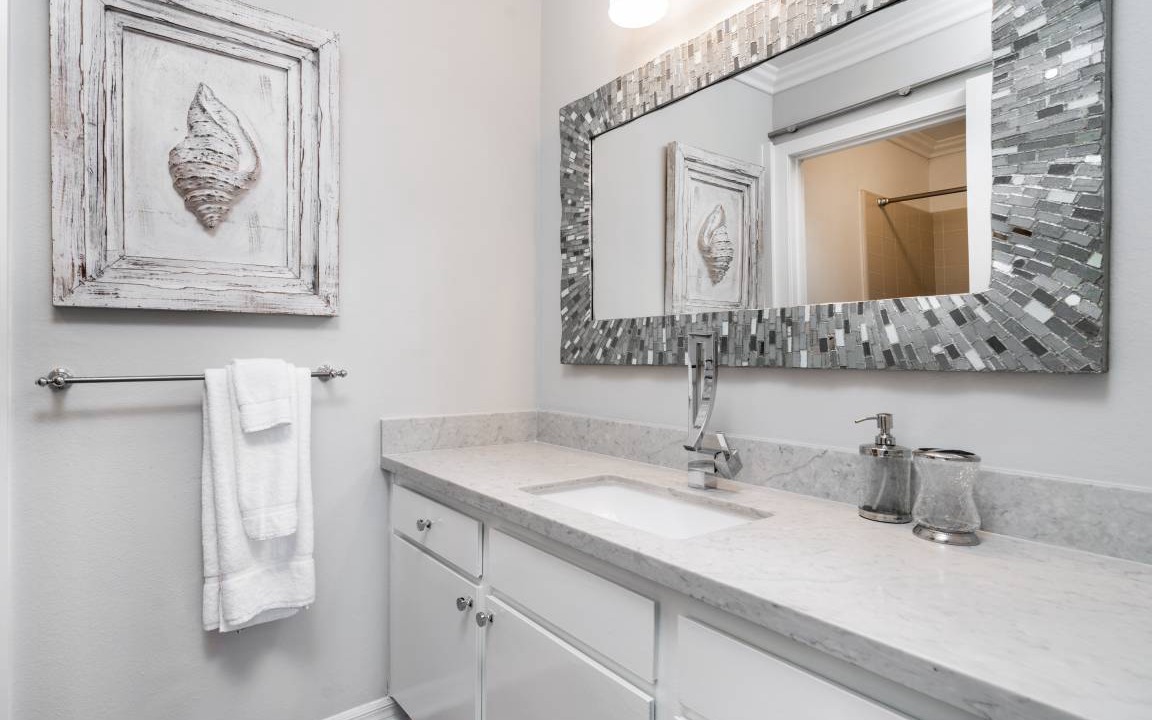 Photo of Bathroom in Balboa Peninsula