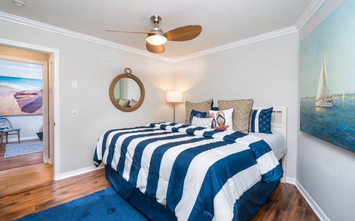 Photo of Bedroom in Balboa Peninsula