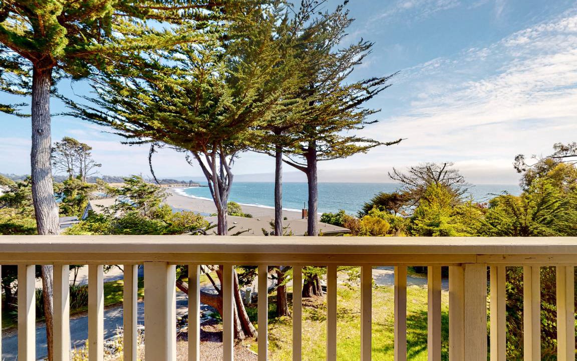 Photo of Patio Balcony in Gualala