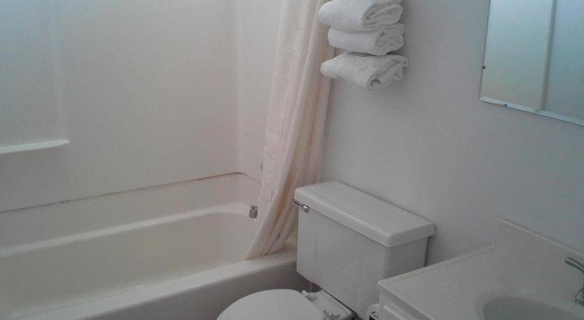 Photo of Bathroom in Boron
