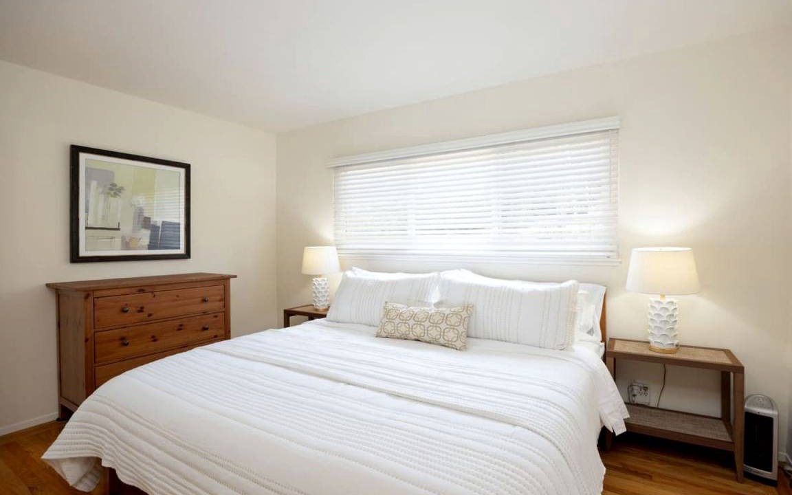 Photo of Bedroom in Linda Mar