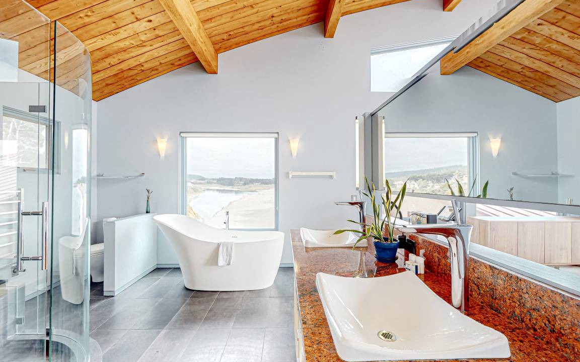 Photo of Bathroom in Gualala