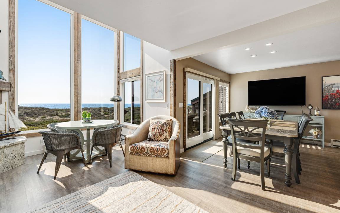 Photo of Livingroom in Castroville