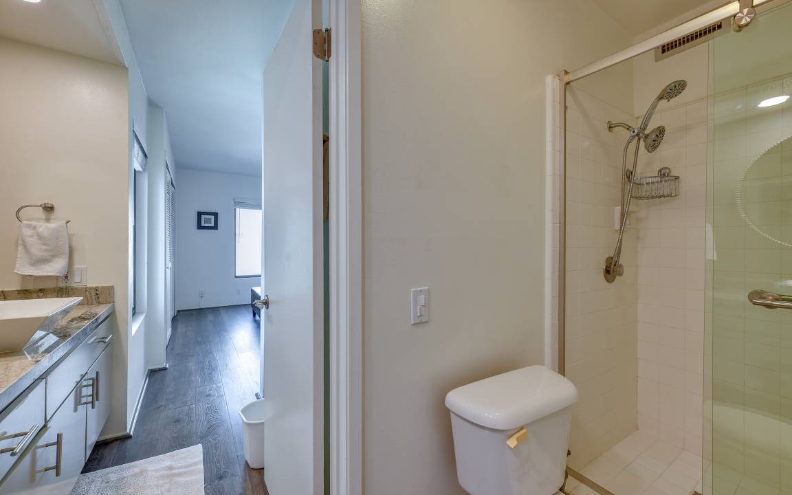 Photo of Bathroom in Sunrise Vista Chino