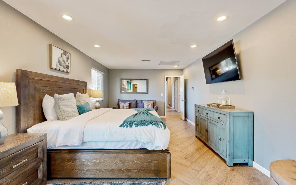 Photo of Bedroom in Indio Hills
