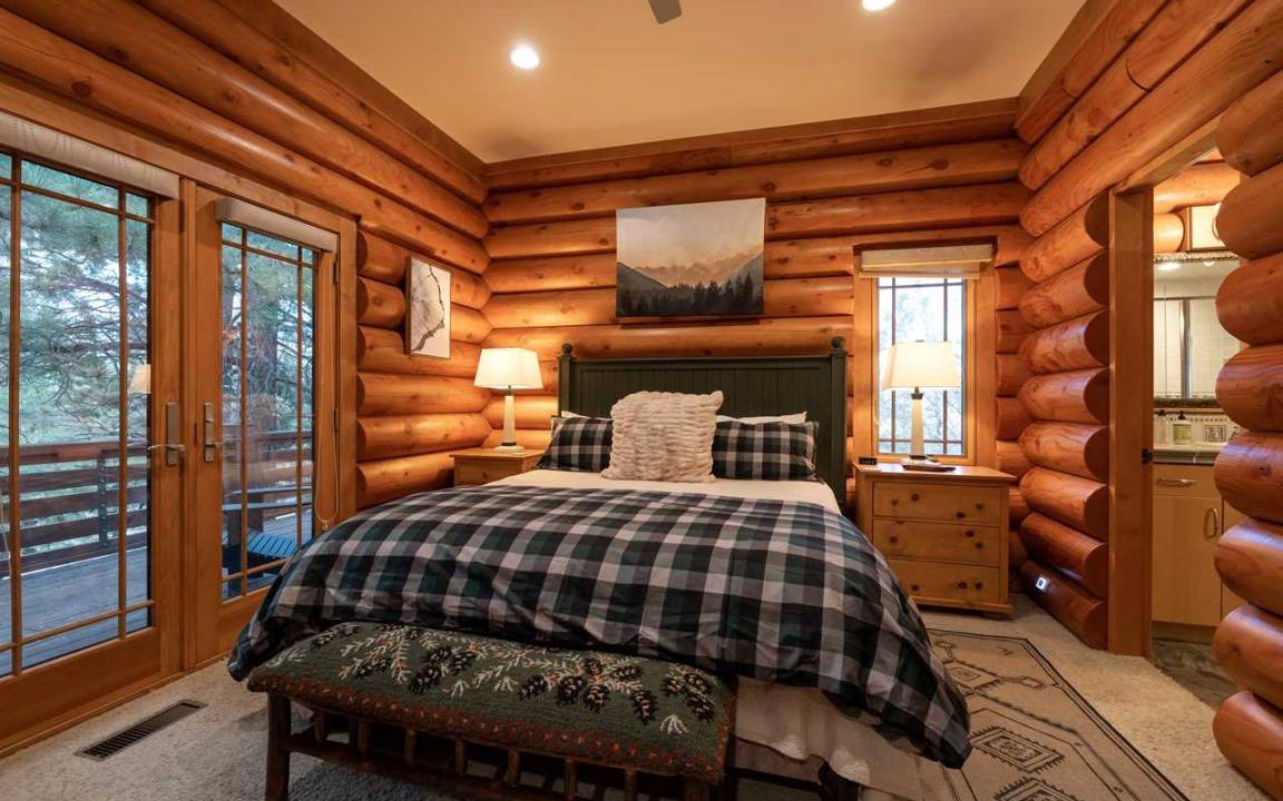 Photo of Bedroom in Upper Moonridge