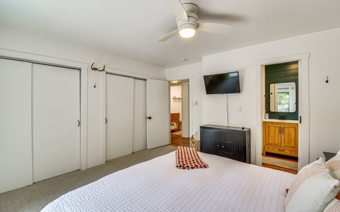 Photo of Bedroom in Strawberry