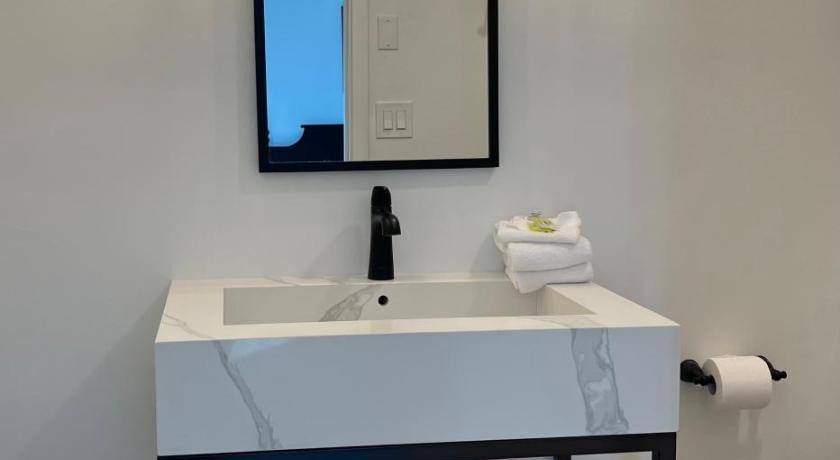 Photo of Bathroom in Anaheim Resort