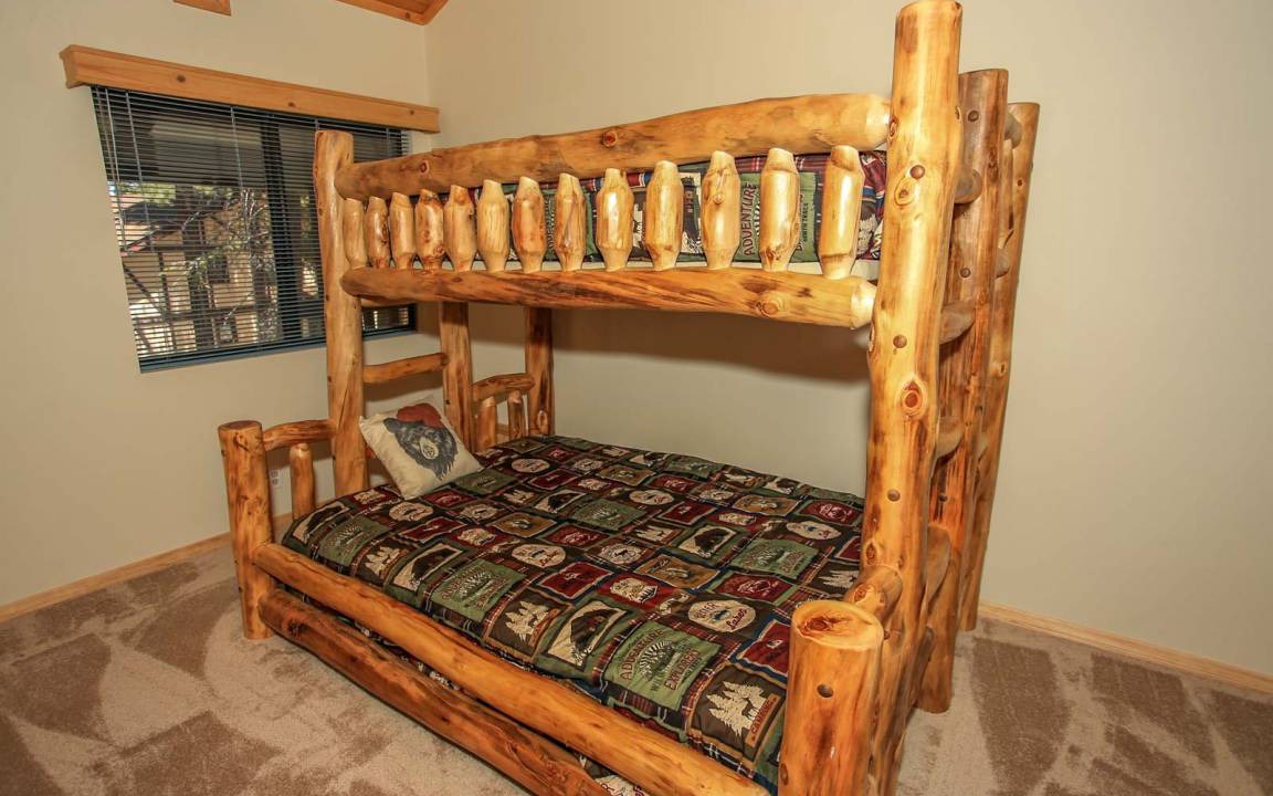 Photo of Bedroom in Summit Estates