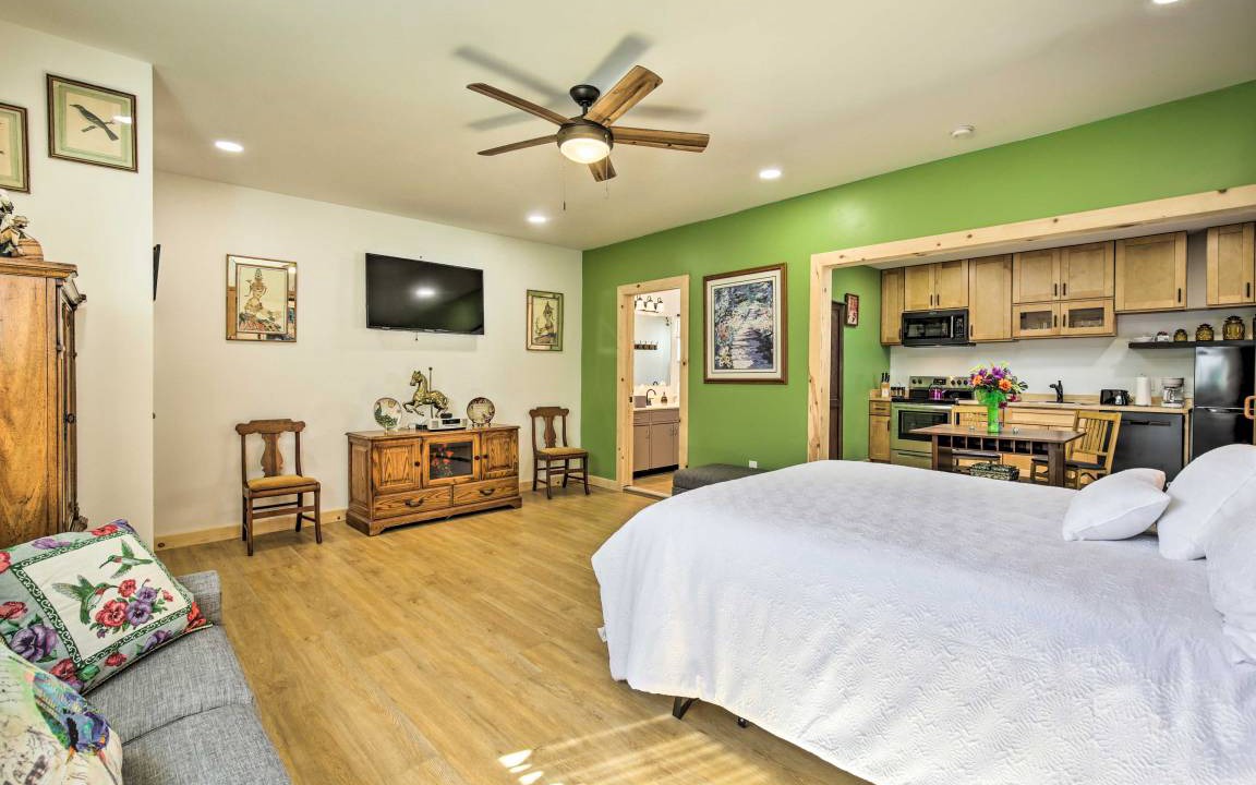 Photo of Bedroom in Lincoln Acres