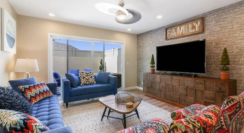 Photo of Livingroom in Hermosa Village
