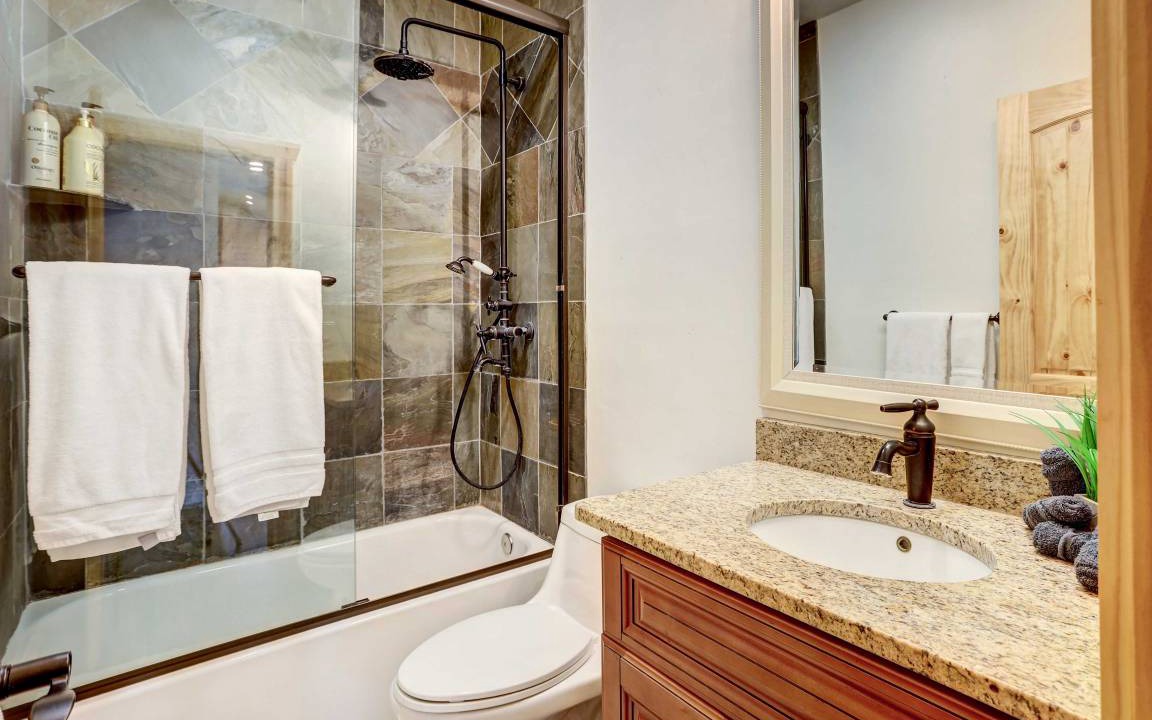 Photo of Bathroom in Upper Moonridge