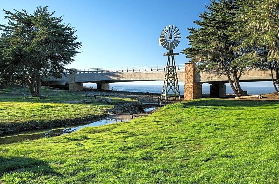 Photo of Others in San Simeon