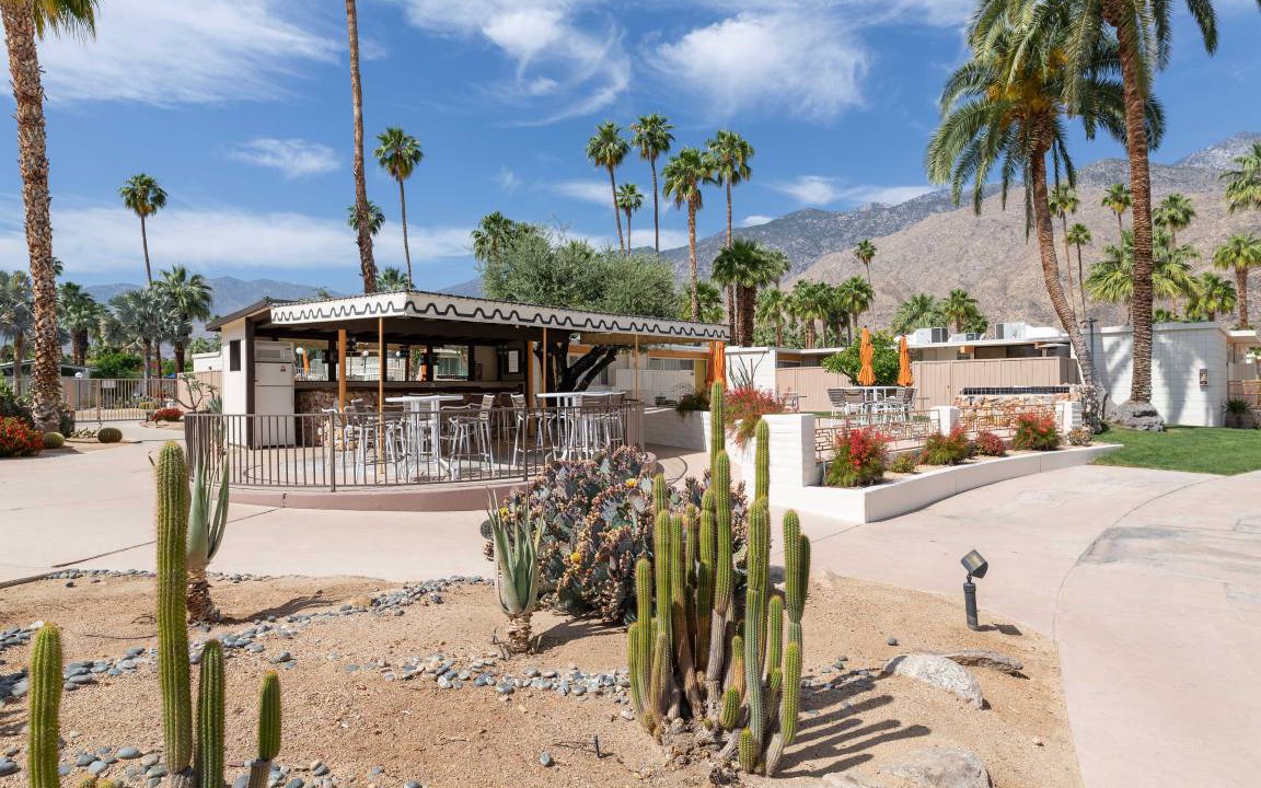 Photo of Others in Twin Palms