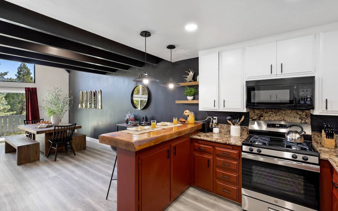Photo of Kitchen in Crestline