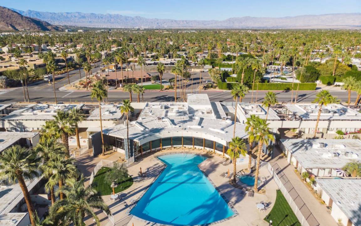 Photo of Others in Twin Palms
