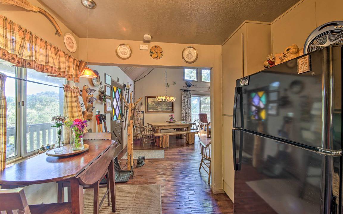 Photo of Kitchen in Lake Arrowhead