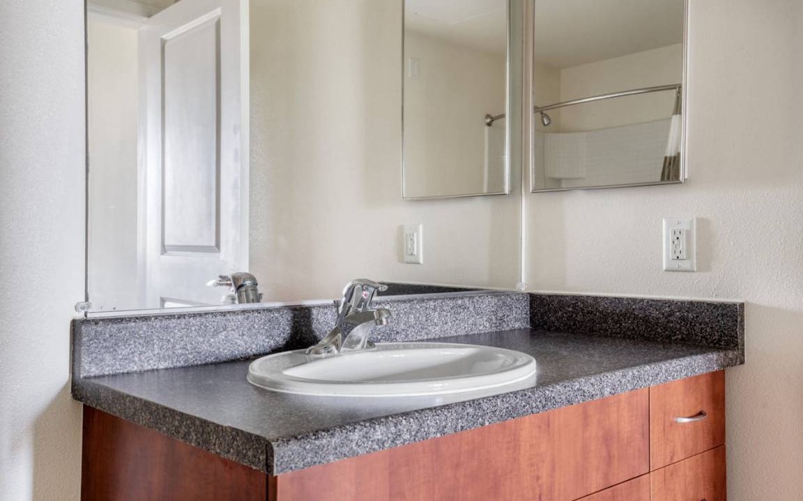 Photo of Bathroom in Union City