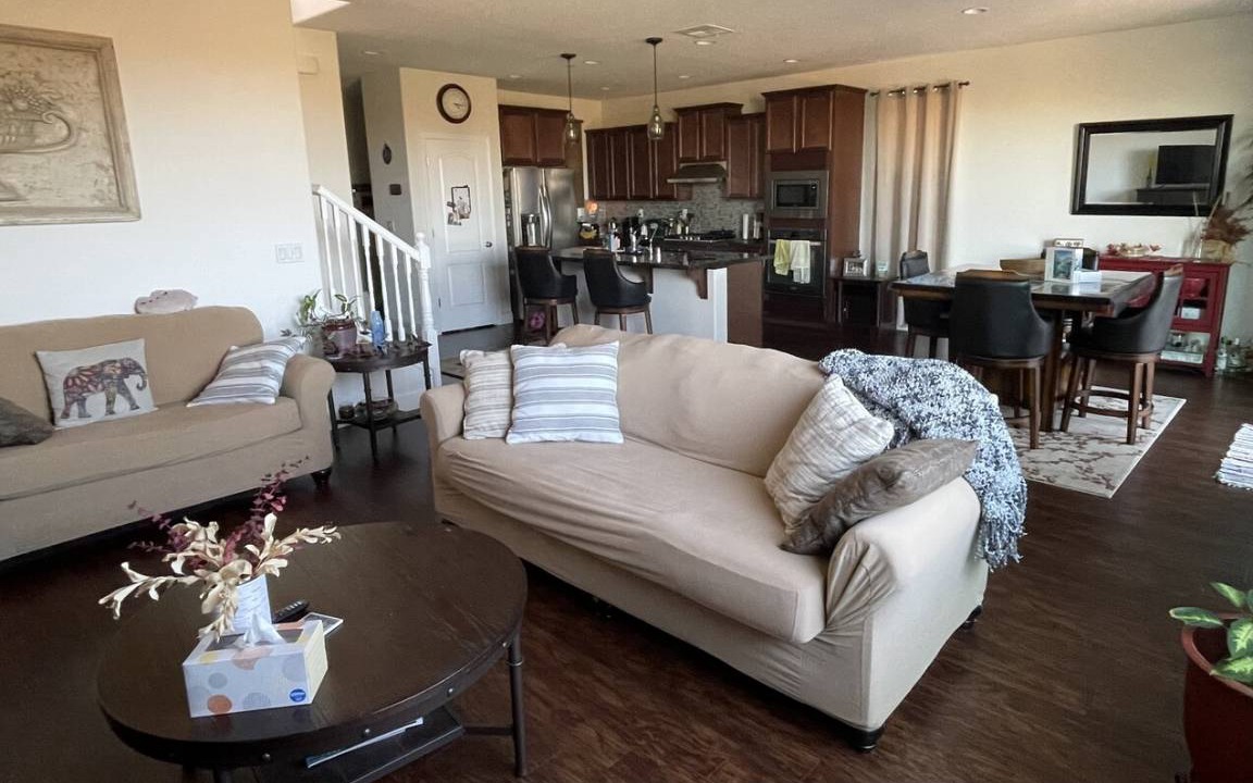 Photo of Livingroom in Nut Tree