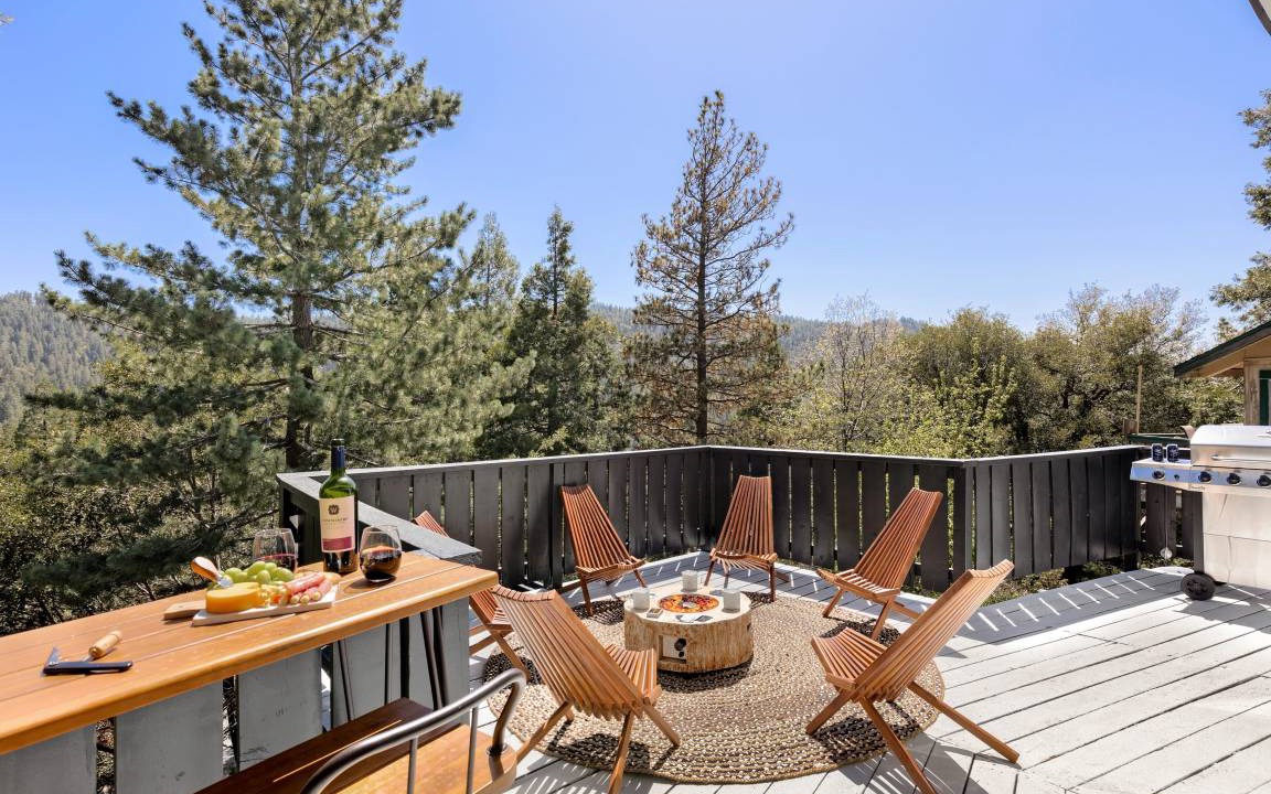 Photo of Patio Balcony in Crestline