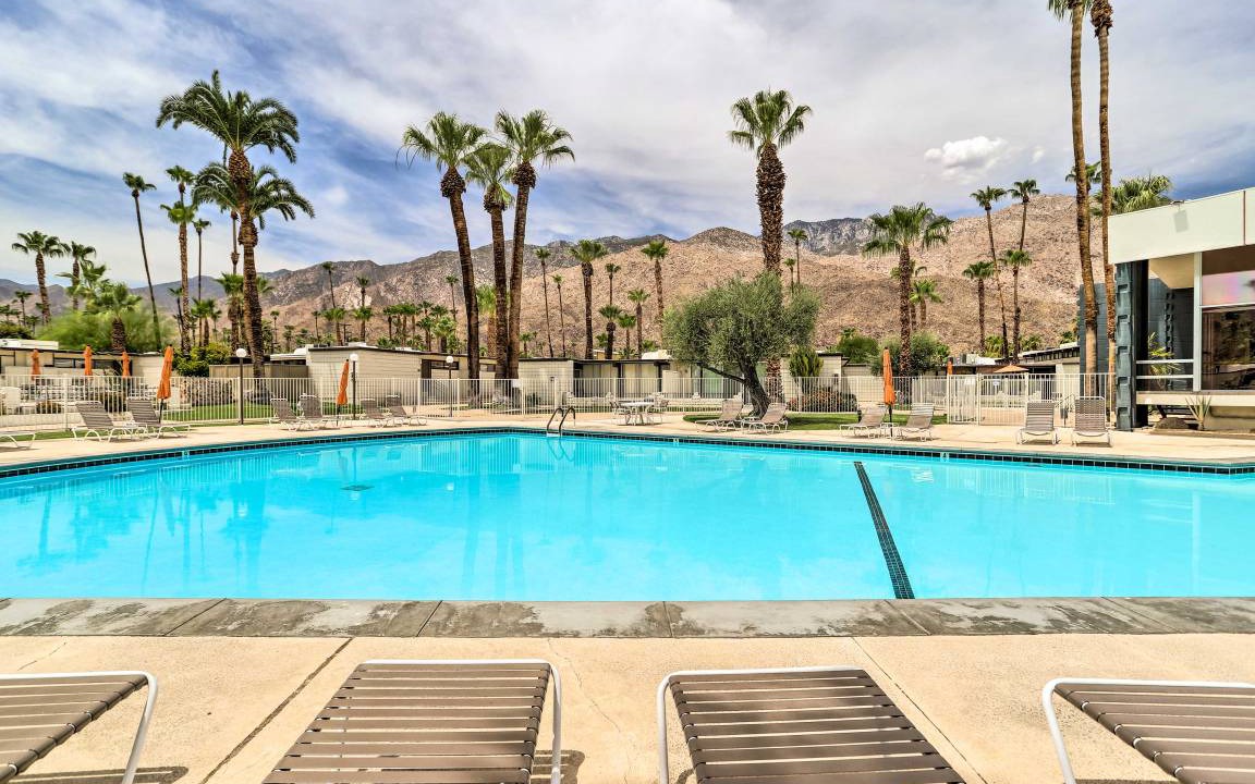 Photo of Others in Twin Palms
