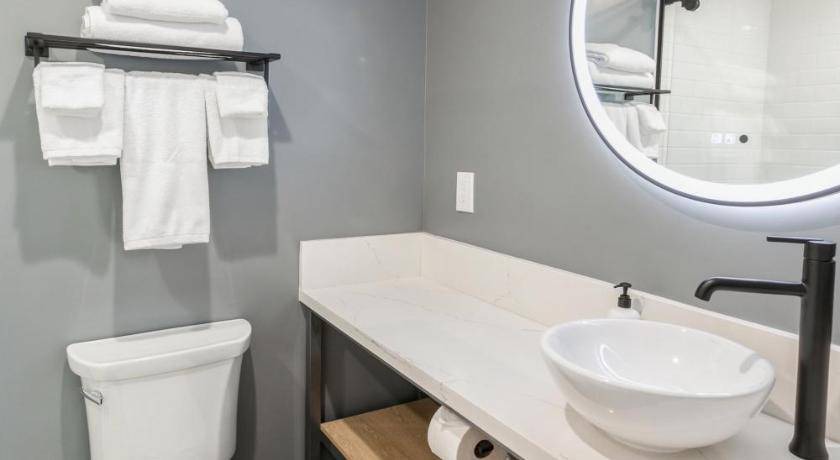 Photo of Bathroom in Centennial