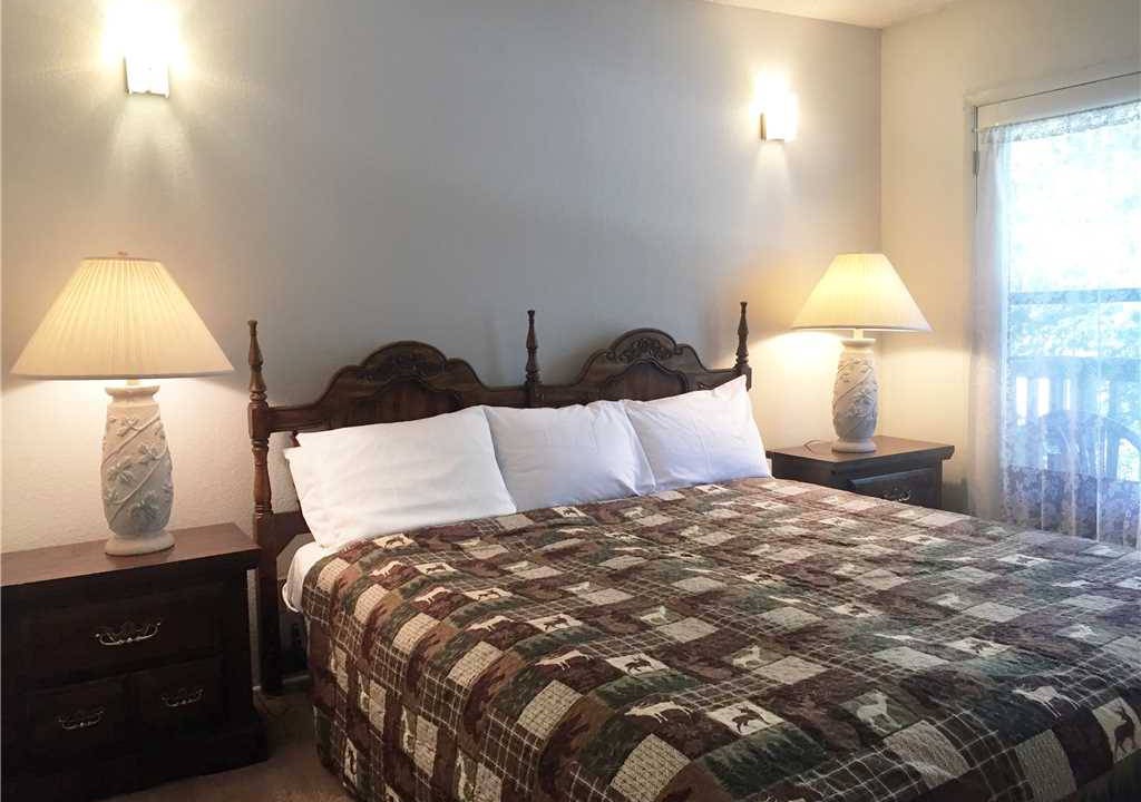Photo of Bedroom in Summit Estates