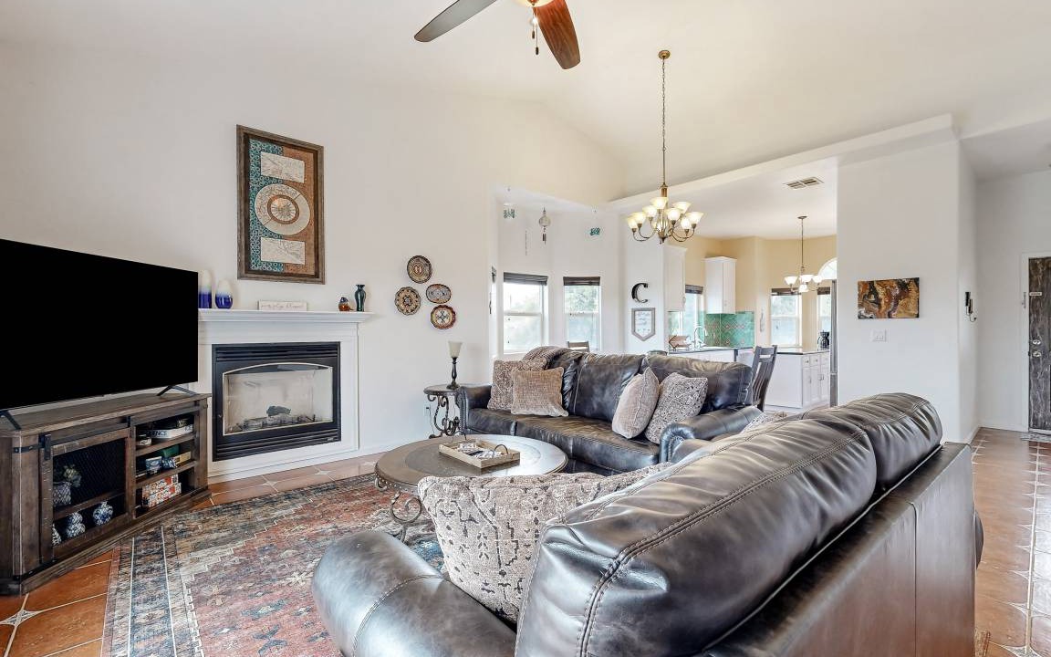 Photo of Livingroom in Copperopolis