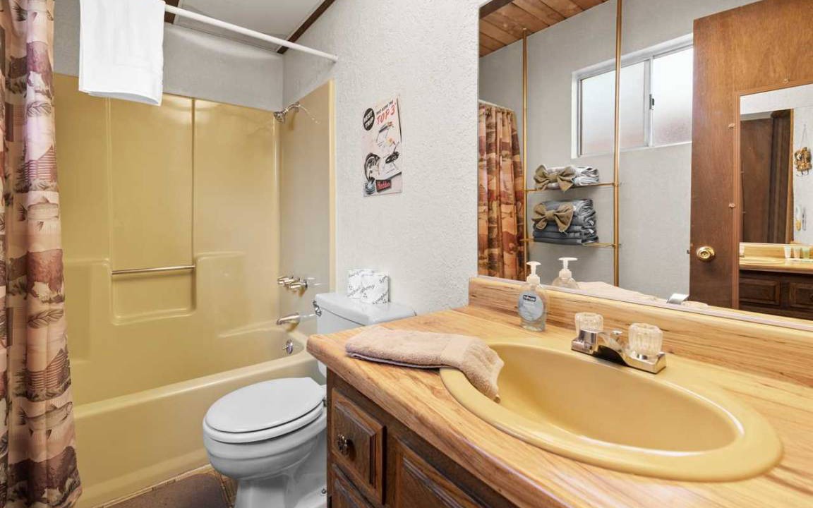 Photo of Bathroom in Big Bear