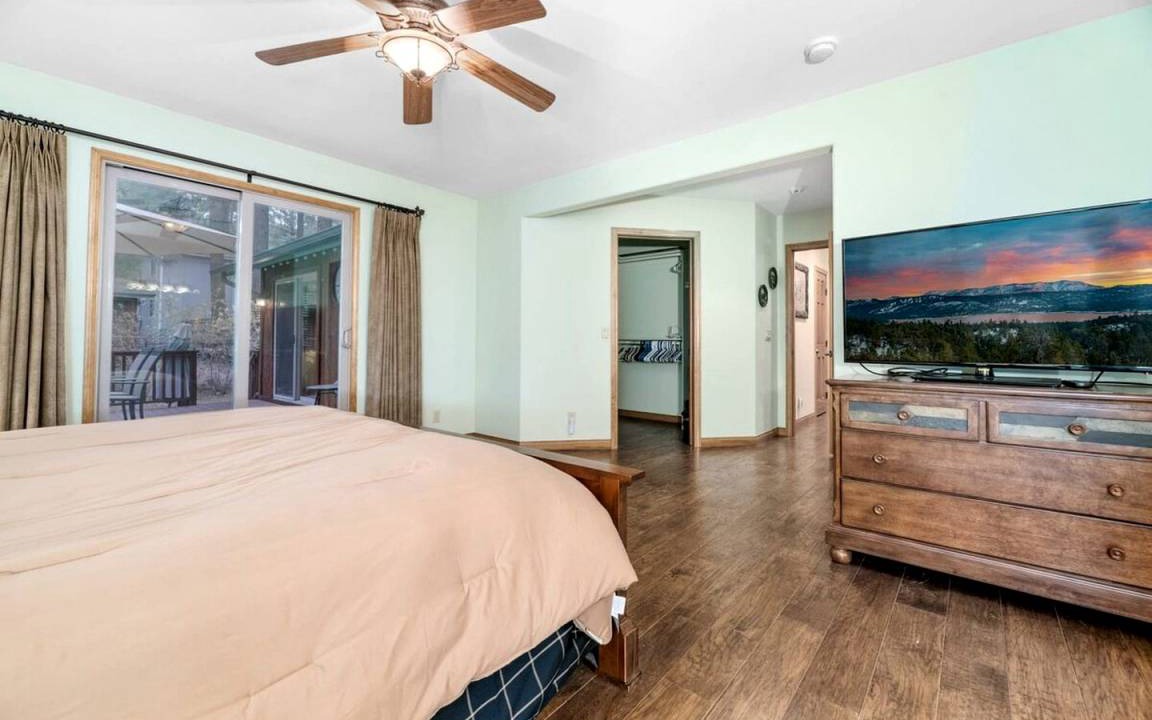 Photo of Bedroom in Summit Estates
