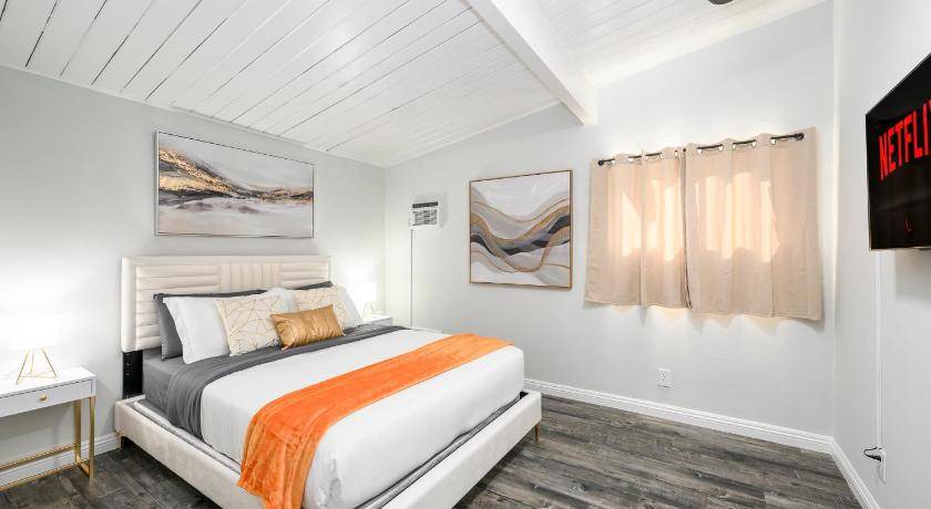Photo of Bedroom in Fullerton