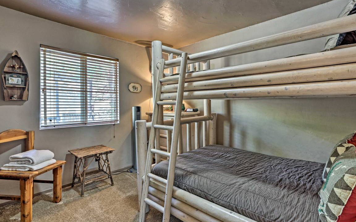 Photo of Bedroom in Lake Arrowhead