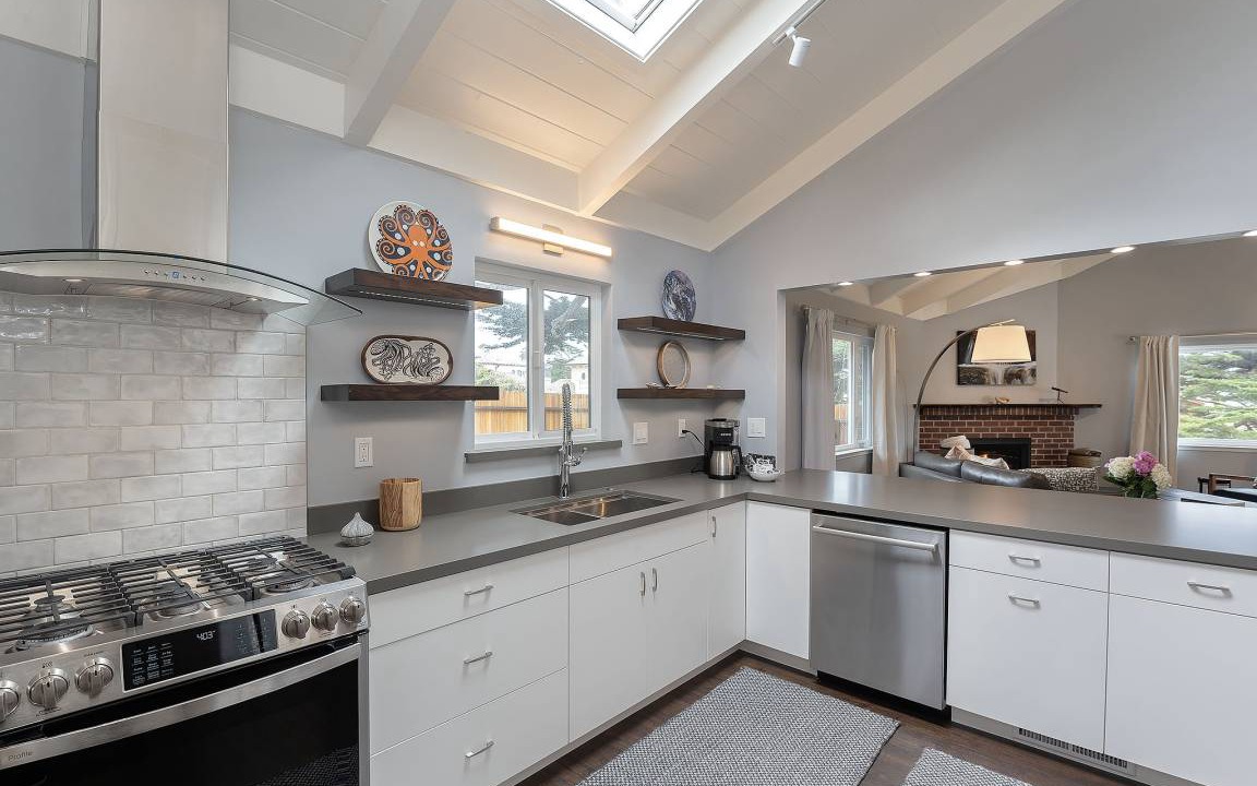 Photo of Kitchen in Del Monte Forest