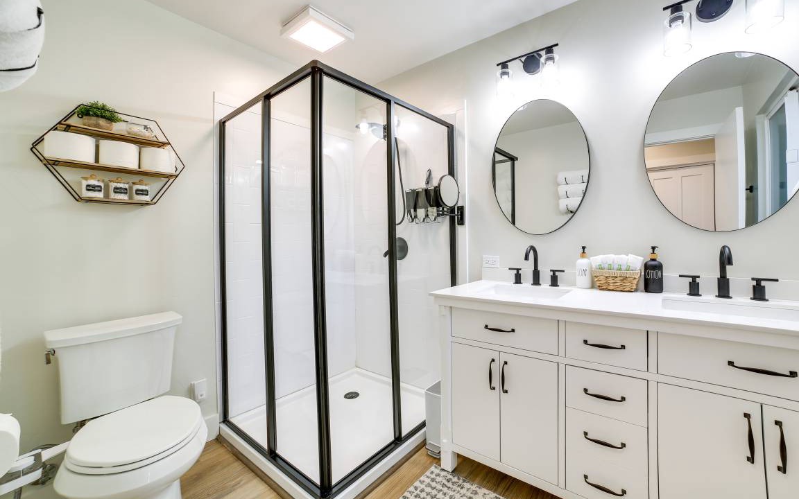 Photo of Bathroom in Del Rey Oaks
