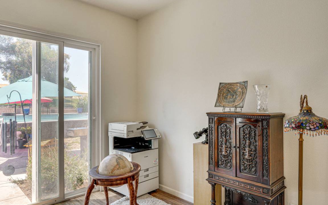 Photo of Livingroom in Bakersfield