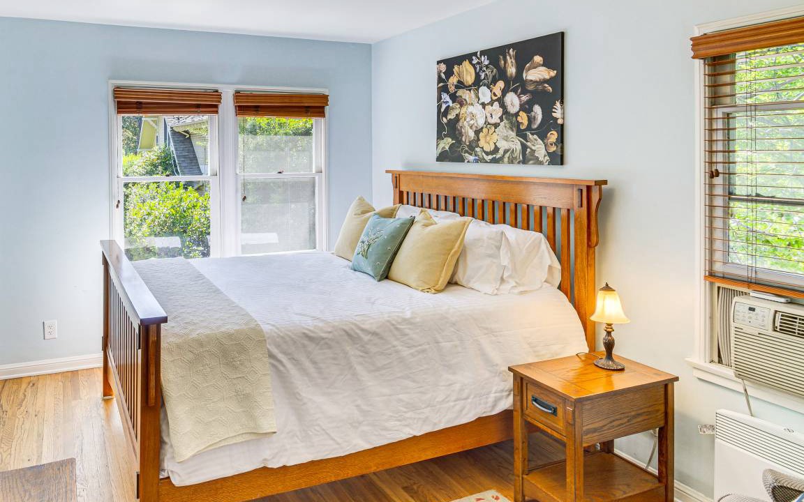 Photo of Bedroom in South Pasadena