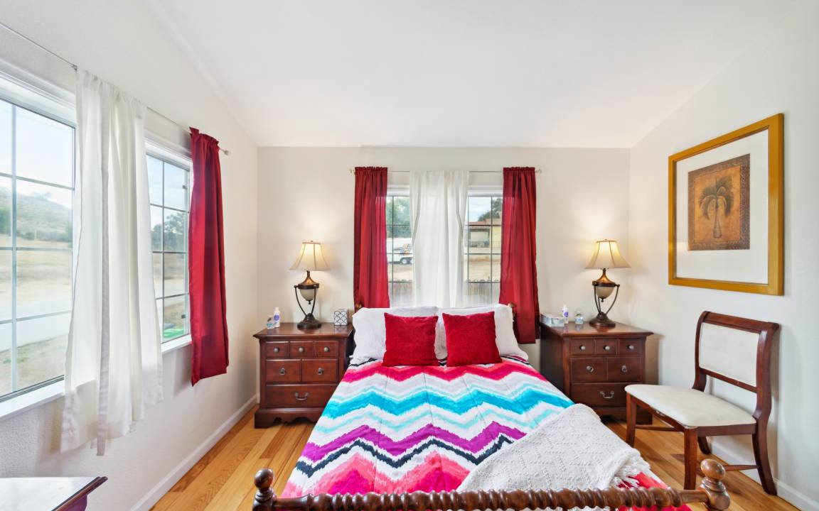 Photo of Bedroom in Lake Elsinore