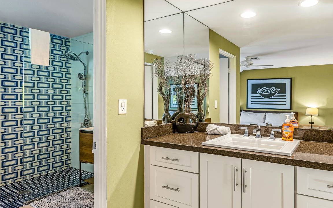 Photo of Bathroom in Araby