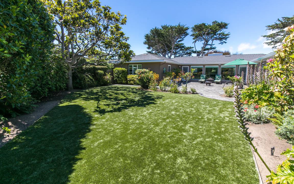Photo of Buildings in Carmel Point