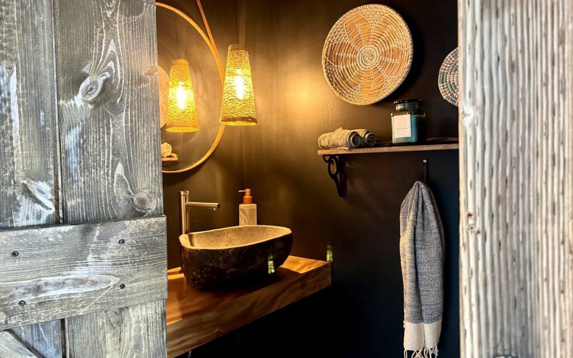 Photo of Bathroom in Lone Pine