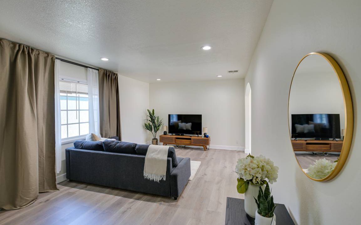 Photo of Livingroom in Westminster