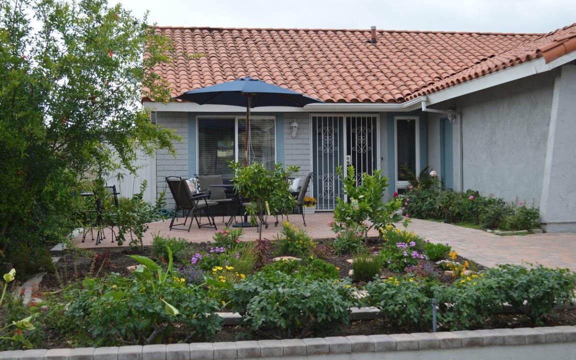 Photo of Buildings in El Camino Real