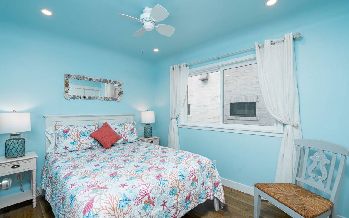 Photo of Bedroom in Newport Beach