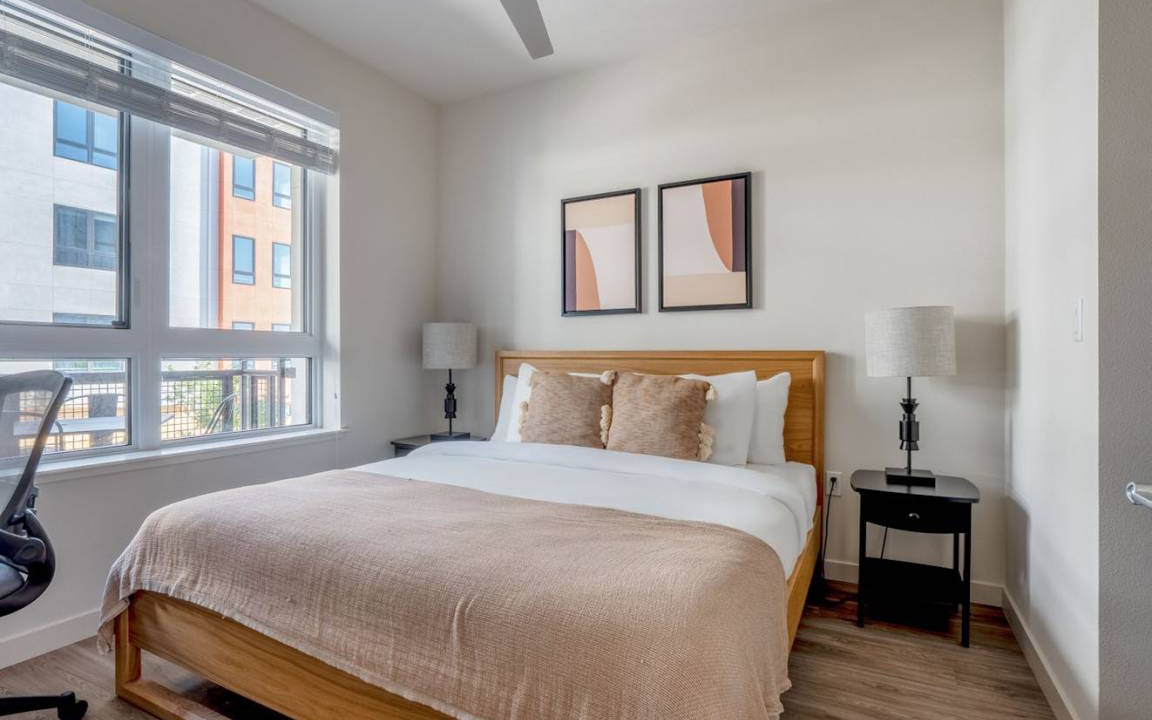 Photo of Bedroom in Emeryville