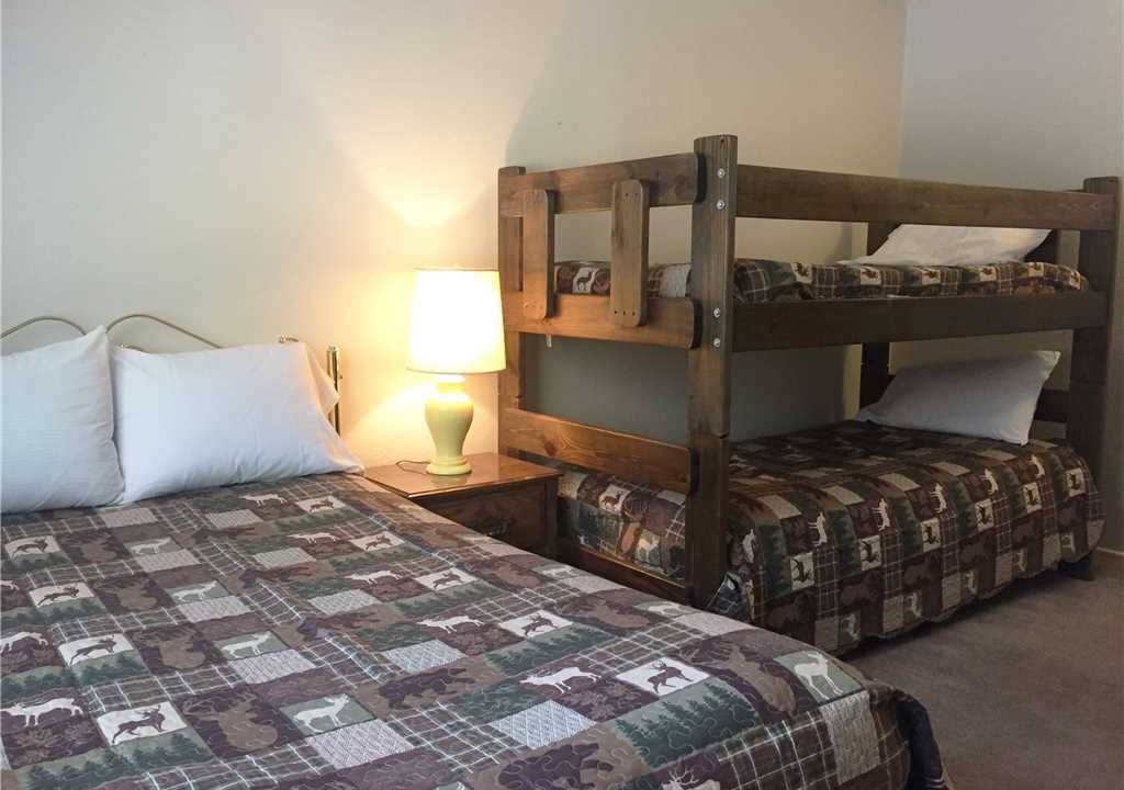 Photo of Bedroom in Summit Estates